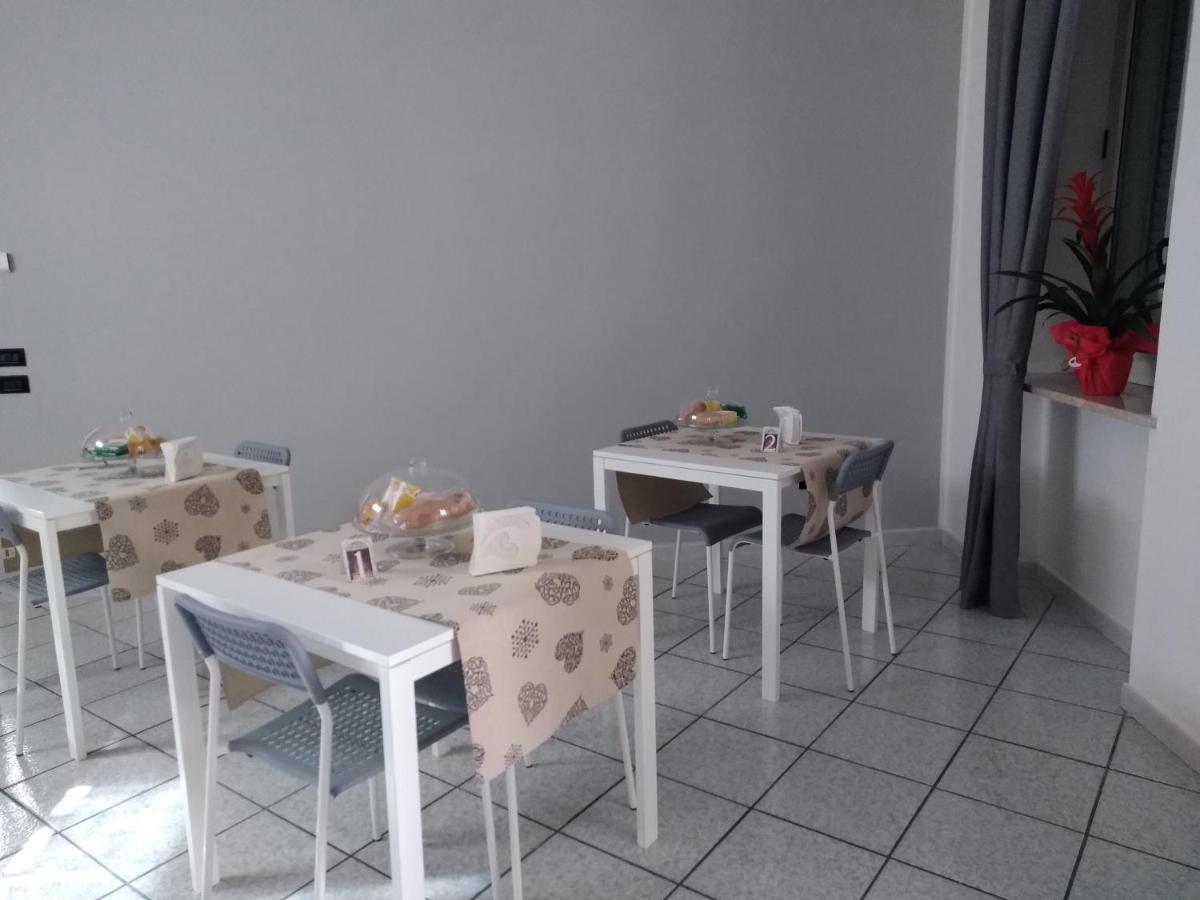 Al Cortile Bed & Breakfast Беневенто Екстериор снимка